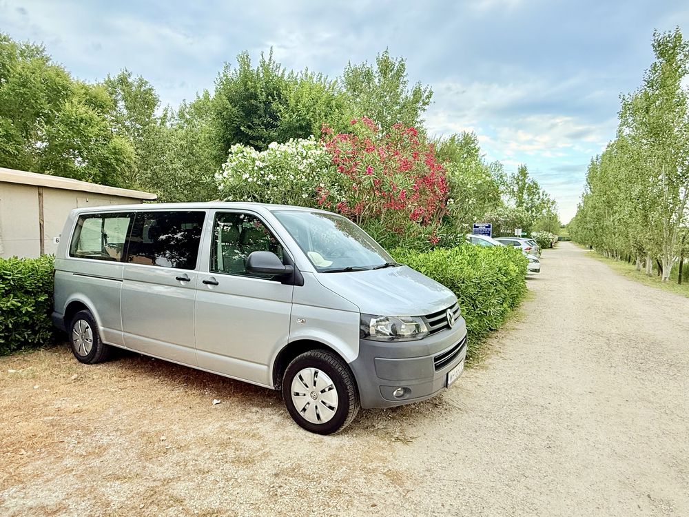 Wynajem VW Transporter 9 osobowy