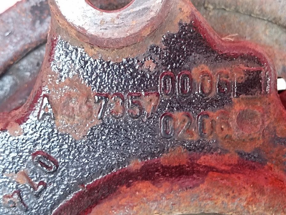 Ступиця (кулак цапфа) задня ліва  Віто 447 Mercedes Vito 447