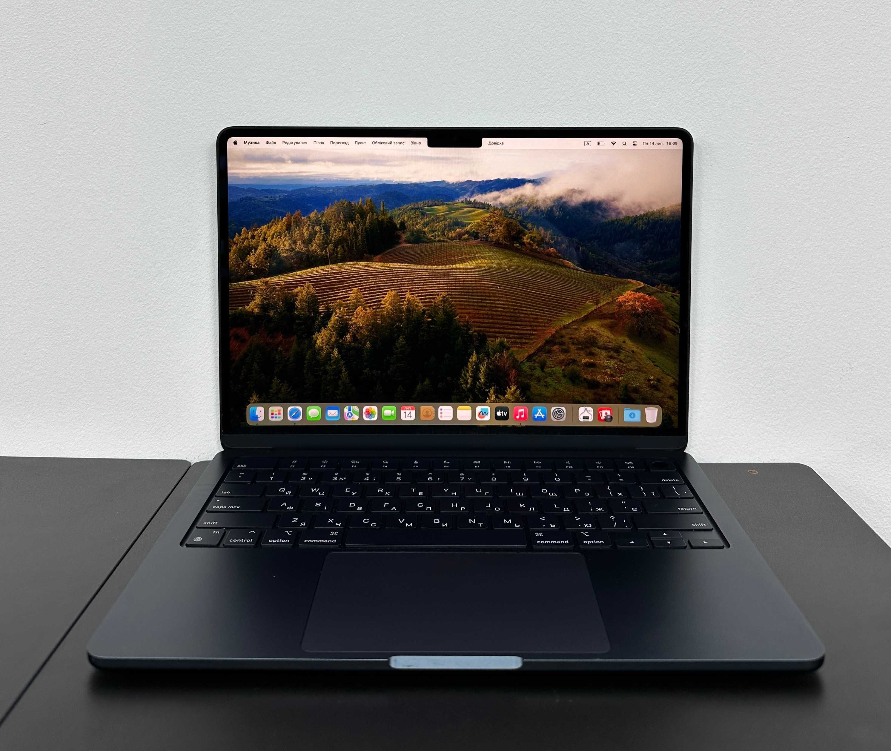 Macbook Air 2022 (2024 рік випуску) (M2/8gb/256ssd) Гарантія/ 36568SV