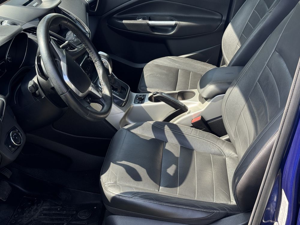 Ford Escape 2.0 EcoBoost SEL • Повний привід • Панорама • Шкіра • Syng