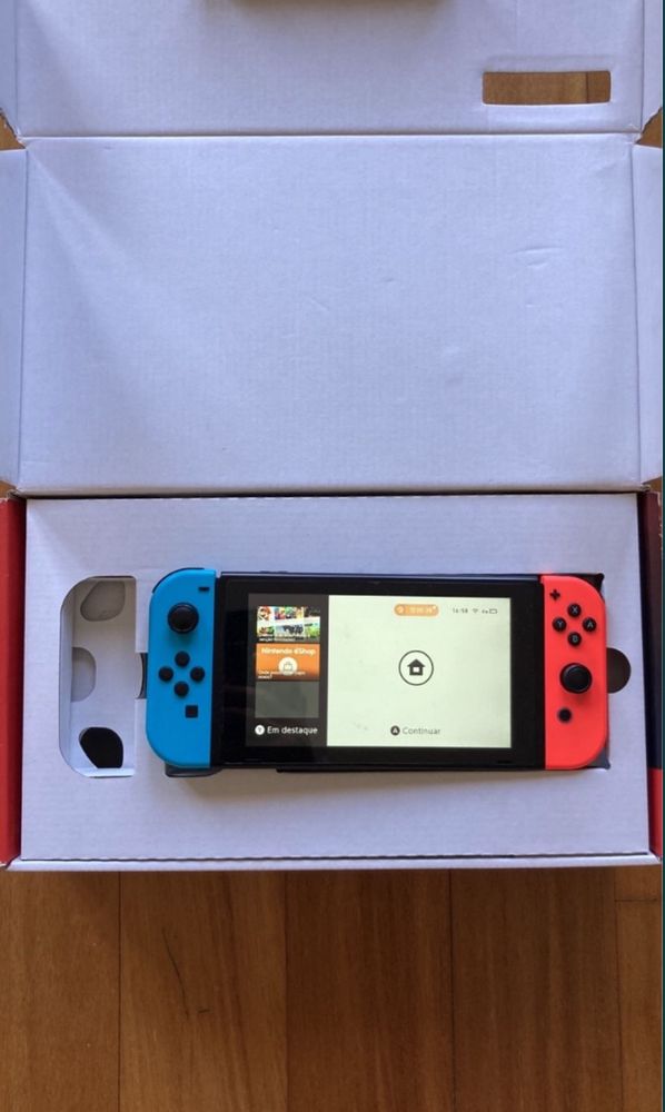 Consola NINTENDO SWITCH 32 GB (V1) com OFERTA
