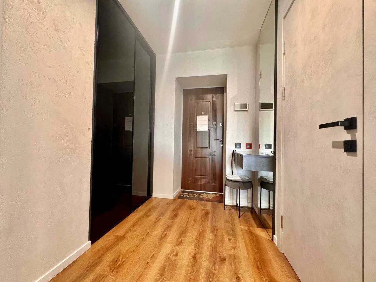 ApartPoltavaРозкішна 1-кімн ЦЕНТР міста, ТРОПІЧНИЙ душ.  КВЕДи 55.10