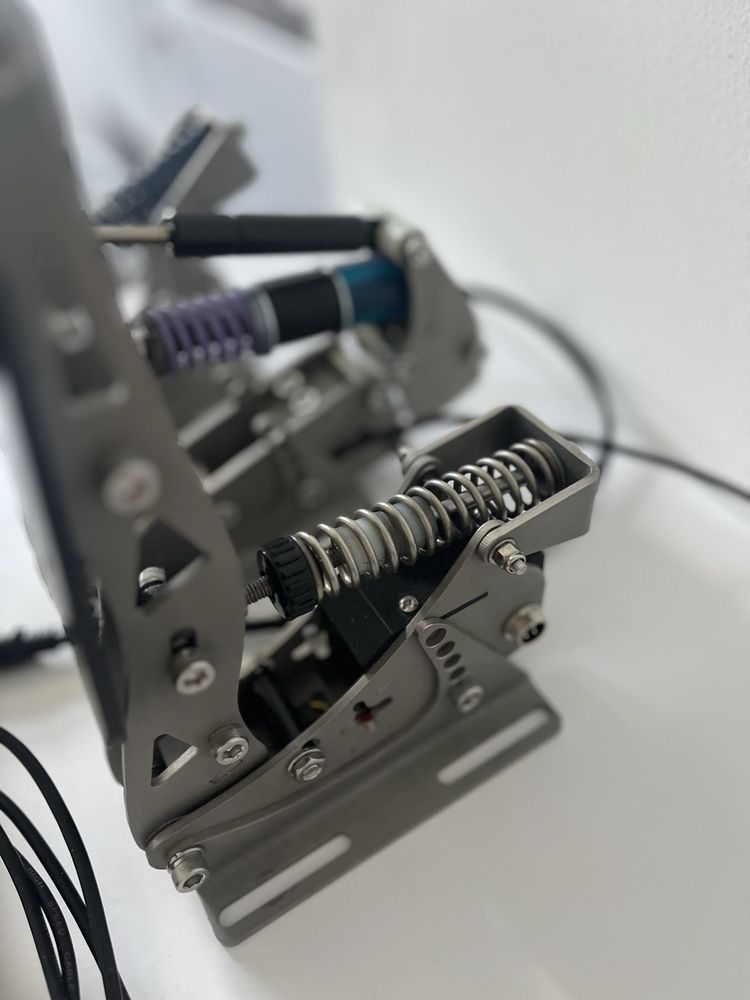 Girro Sim XR Pro, manipulatory nożne, full opcja (moza, fanatec)