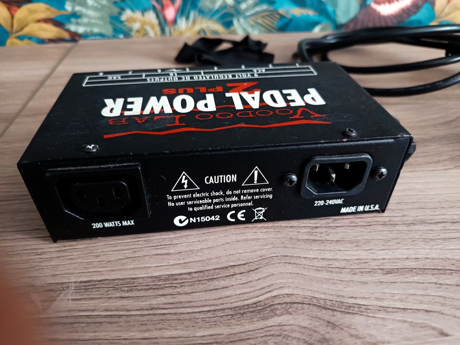 Fonte de alimentação Pedais Voodoo Lab 2 Plus