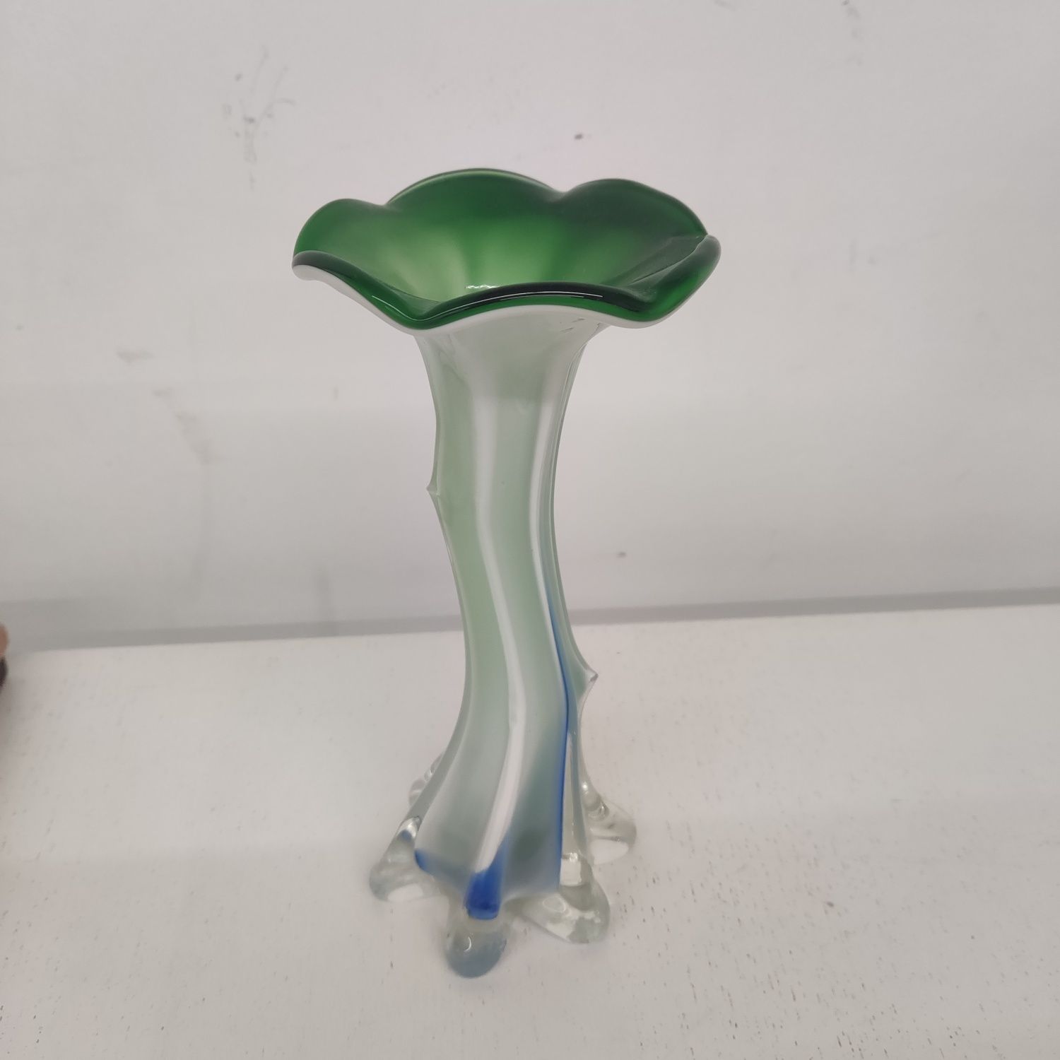 A  Jarra Solitária