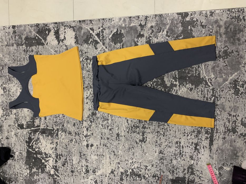 Костюм для фітнеса розмір М