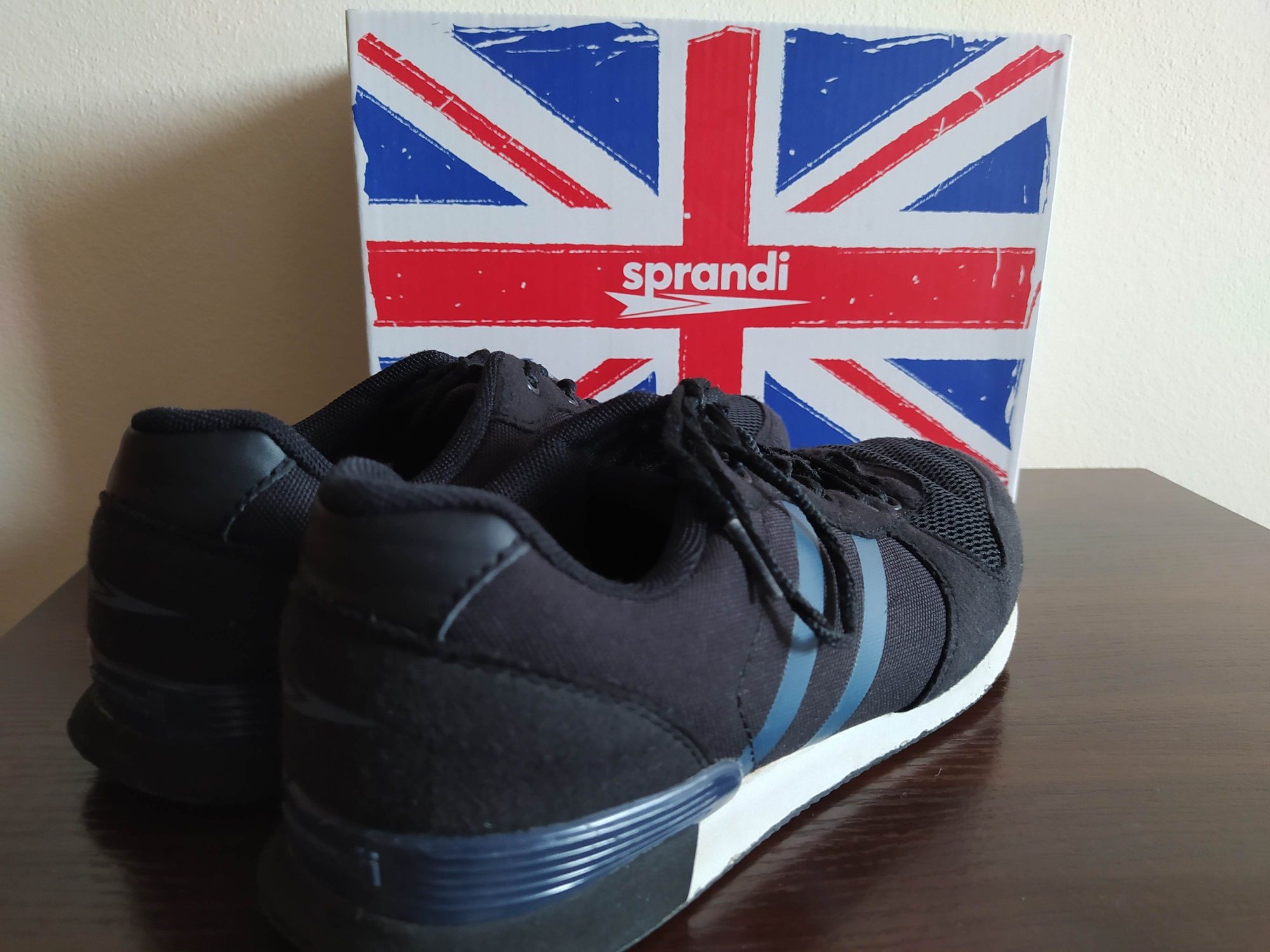 SPRANDI buty sportowe, sneakersy rozm. 39 stan Bardzo Dobry