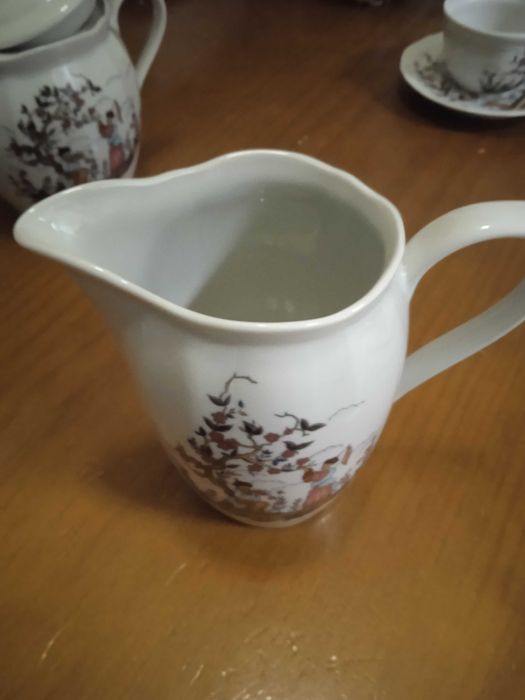 Serviço de chá com motivos orientais