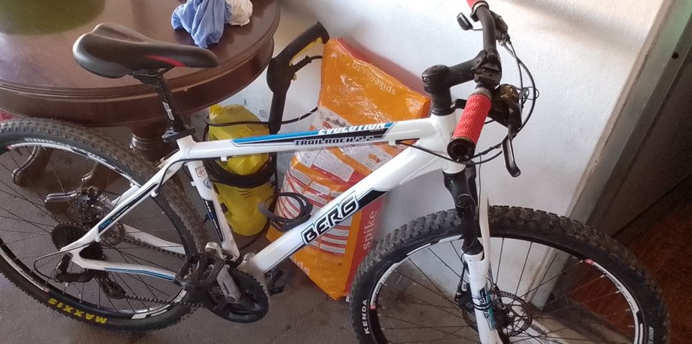 Bicicleta btt usadas mas em bom estado