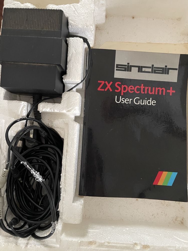 ZX Spectrum 128 (com caixa e guia original)