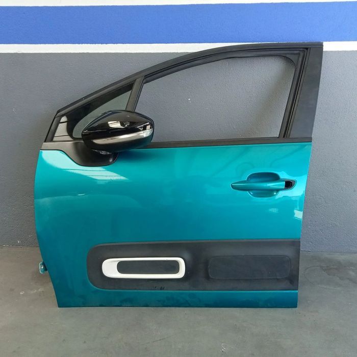Porta FRT ESQ Citroen C3 2022 em Stock
