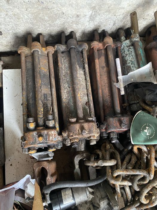 Розподільники р-80 мтз, юмз, т-40, насос НШ-32, циліндр цс-100