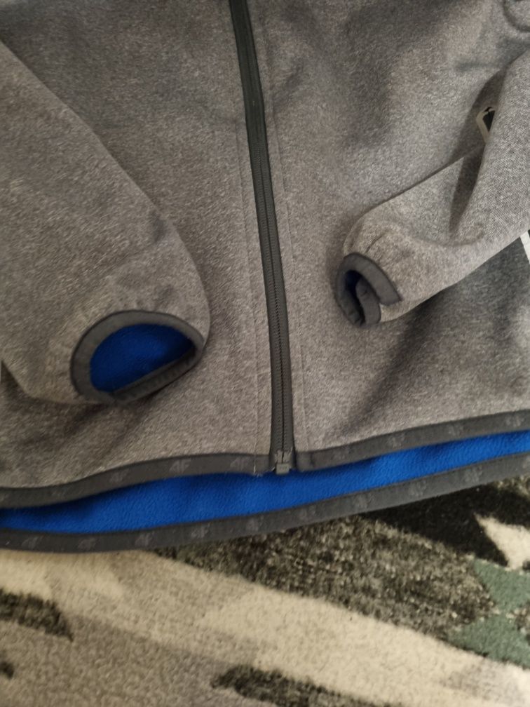 4F Kurtka softshell