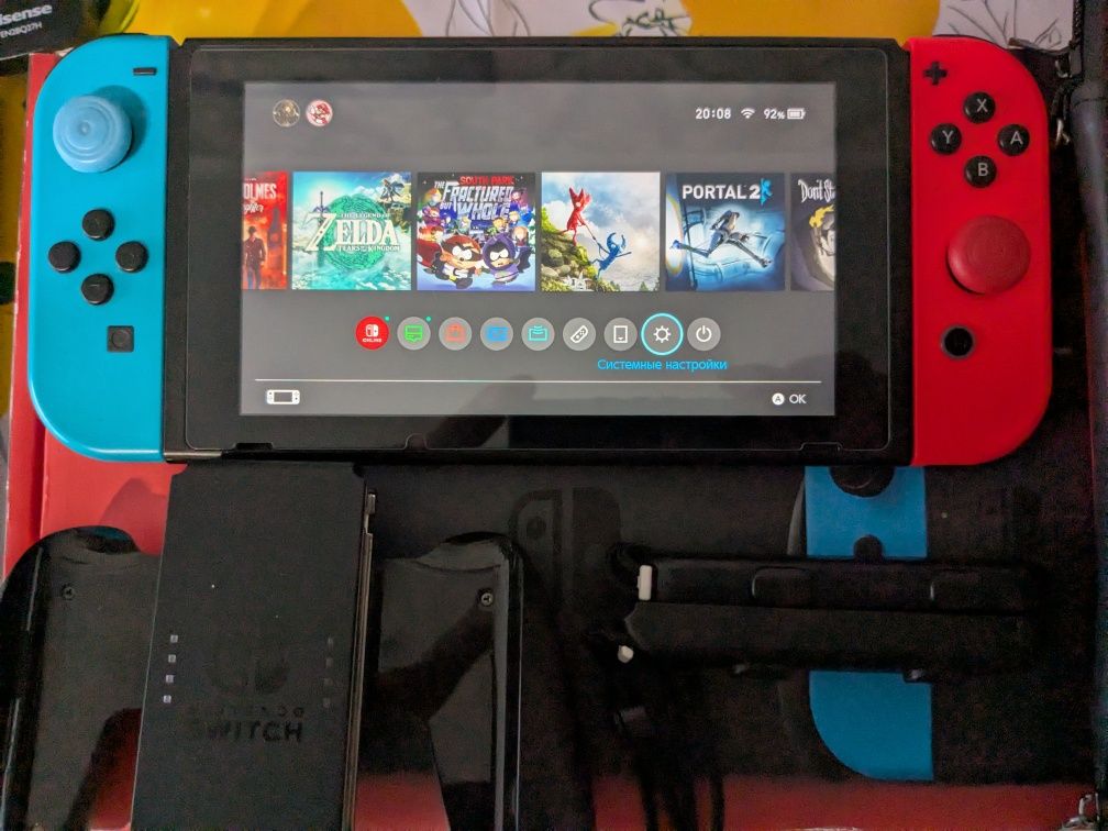 Nintendo Switch v2, комплект + кейс