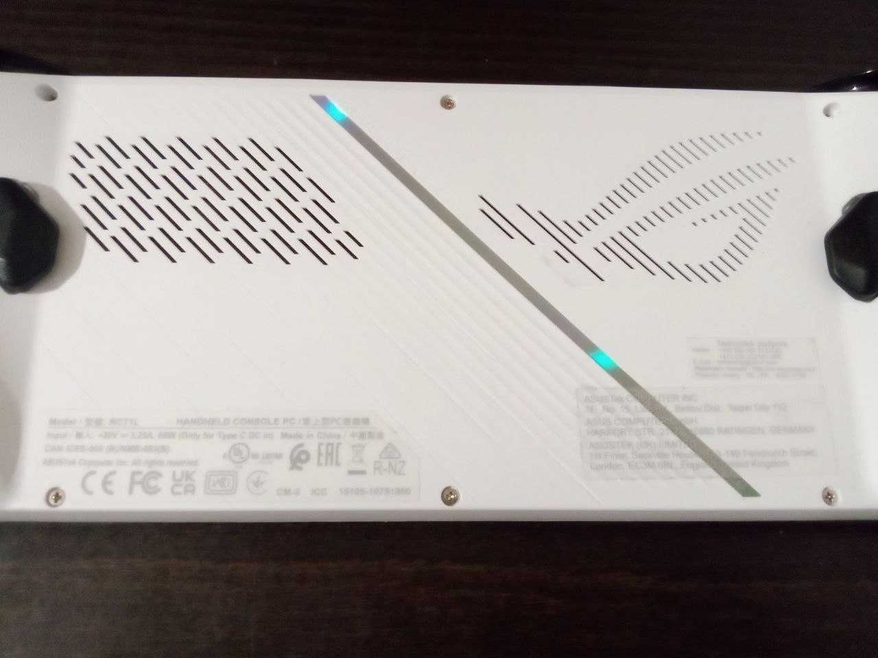 Продам ASUS ROG ALLY Z1 512 GB