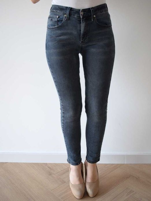 Calvin Klein w28 l30 s spodnie rurki skinny wysoki stan high waist