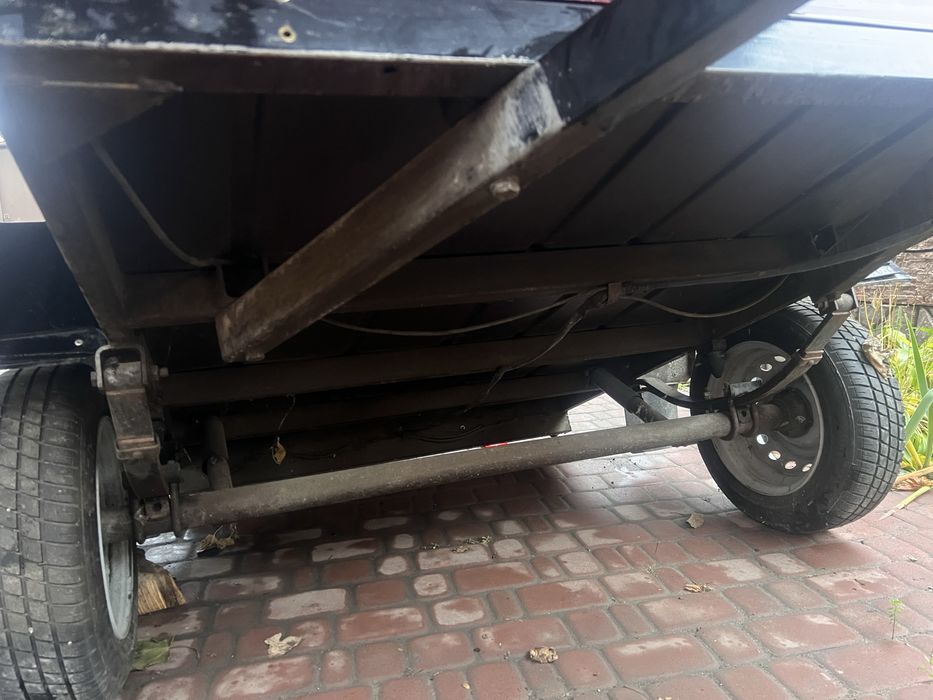 Продам причіп КАРД 050101 (стан нового)