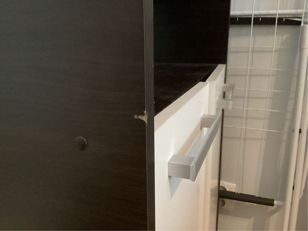 Szafka   łazienkowa kolor wenge- biały.
