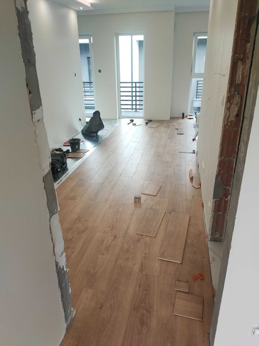 Montaż paneli podłogowych laminowanych,winylowych 30 zł/m2 profesjonal