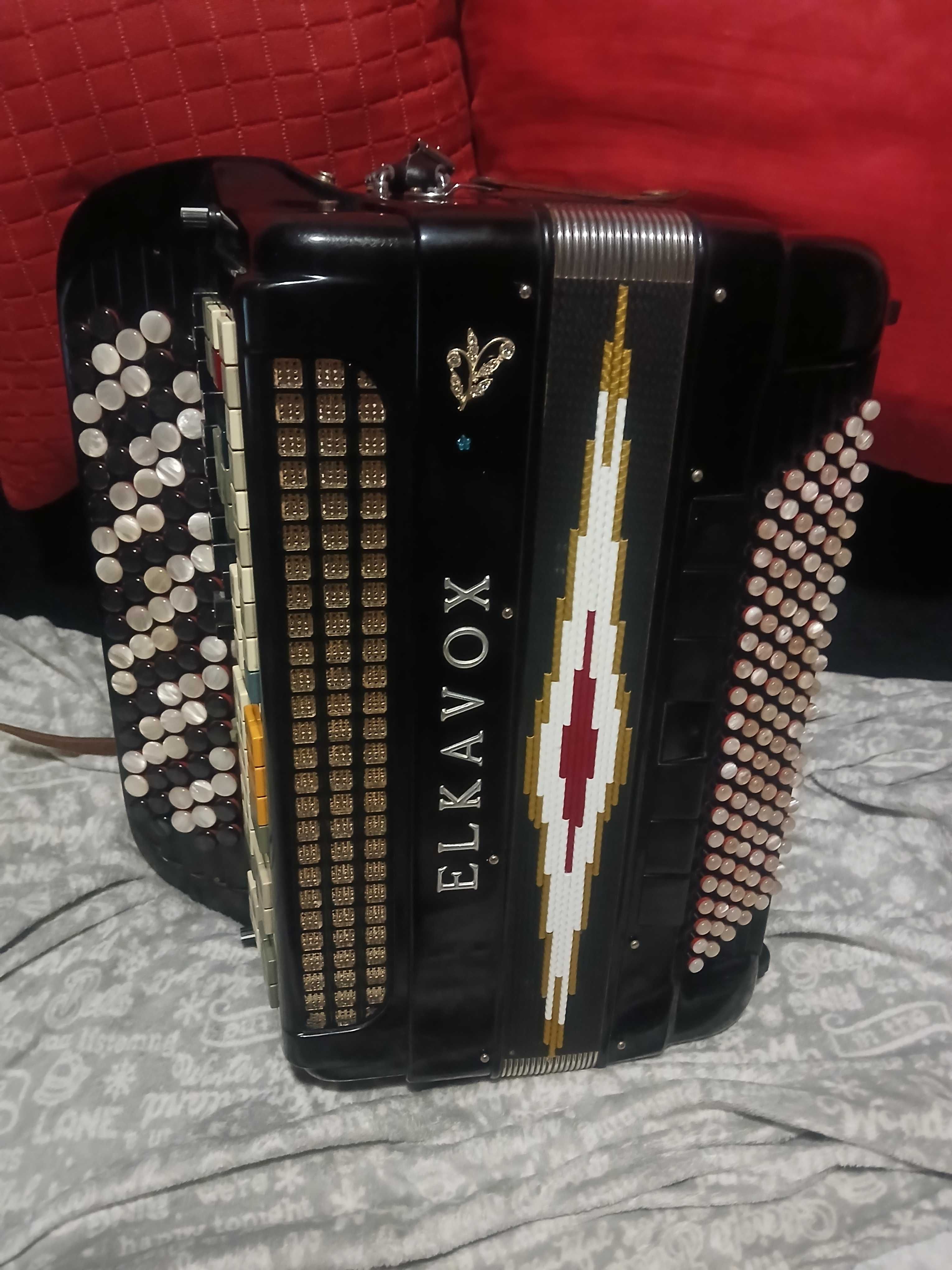 Acordeon elkavox f3