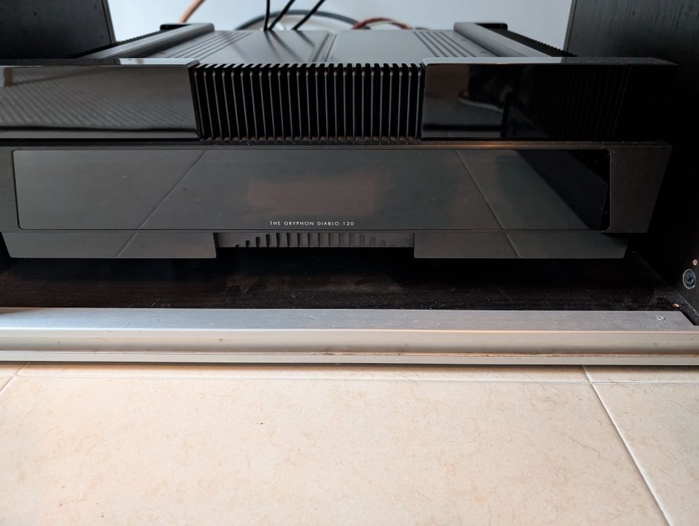 The Gryphon Diablo 120 - Amplificador Integrado