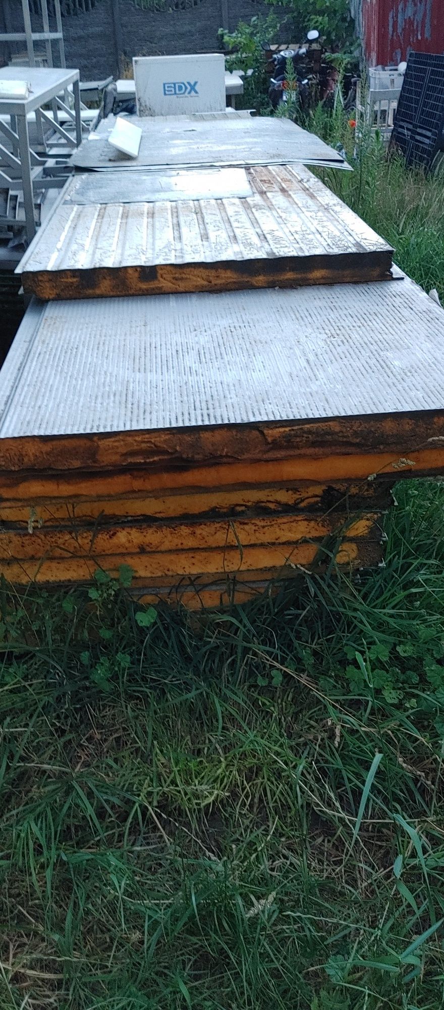 Płyta warstowa ok 60 m2 ścienna idealna np  na garaż  8 szt