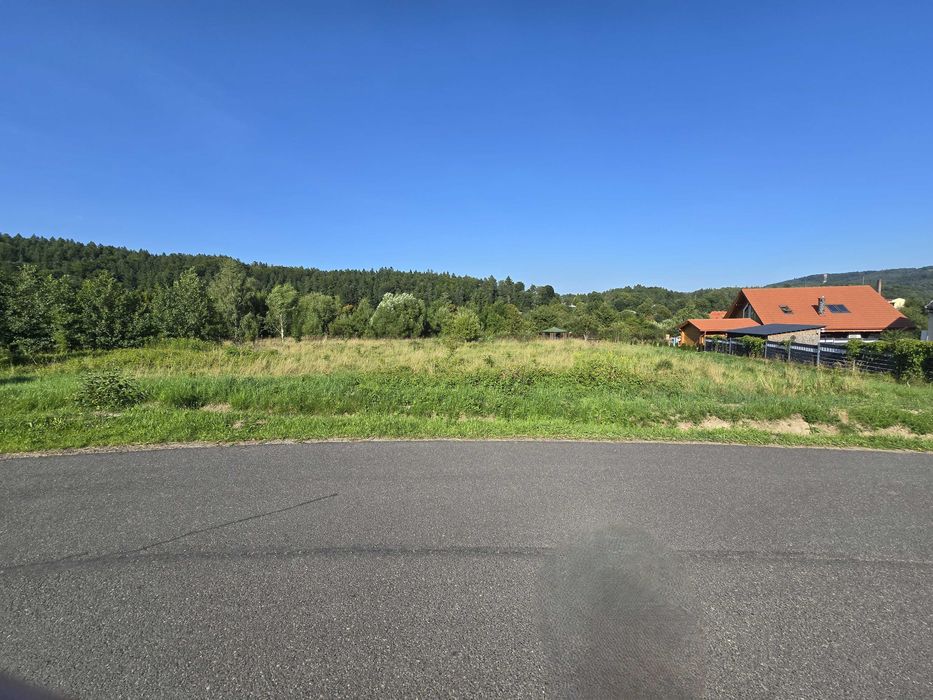 Działka budowlana z widokiem w uzdrowisku