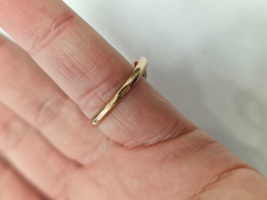 ZSRR 1958/ Złoty pierścionek/ Radzieckie 583/ 3.42 gram/ R23/ Brylanty