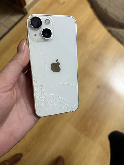 Продаю айфон 13 міні