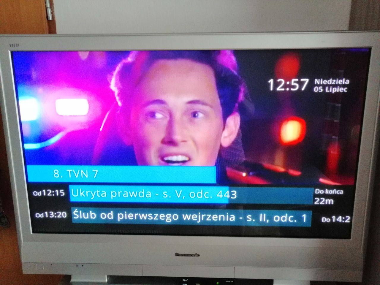 Telewizor PANASONIC 42 cale