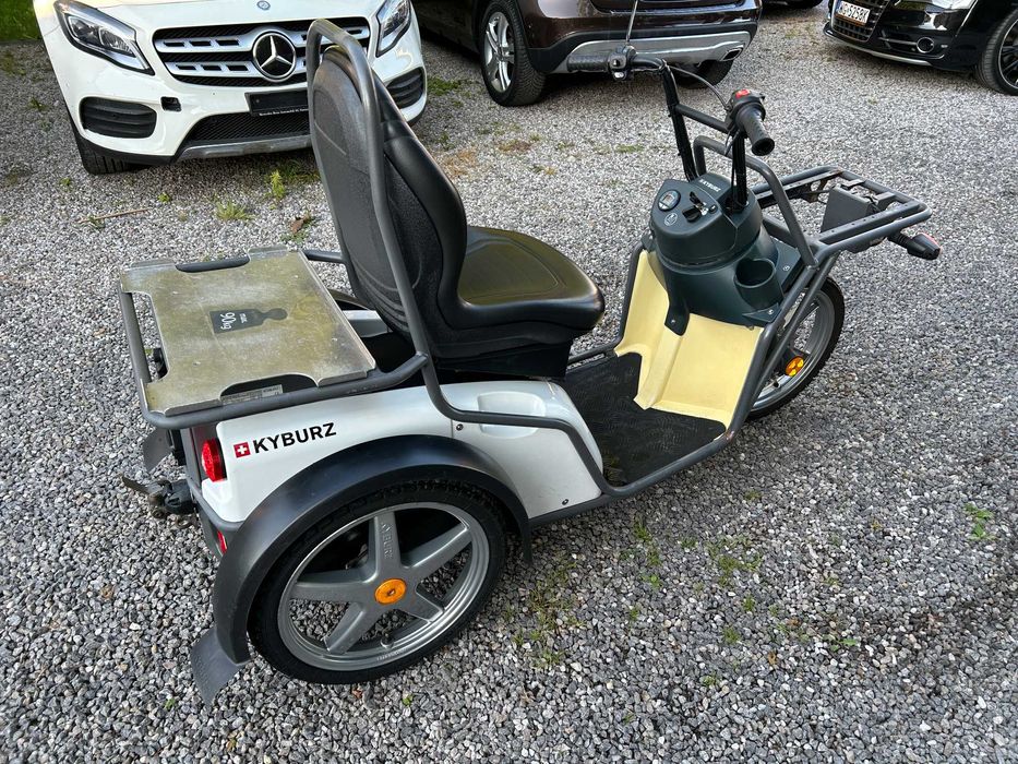 Kyburz DXP skuter pojazd elektryczny trójkołowy