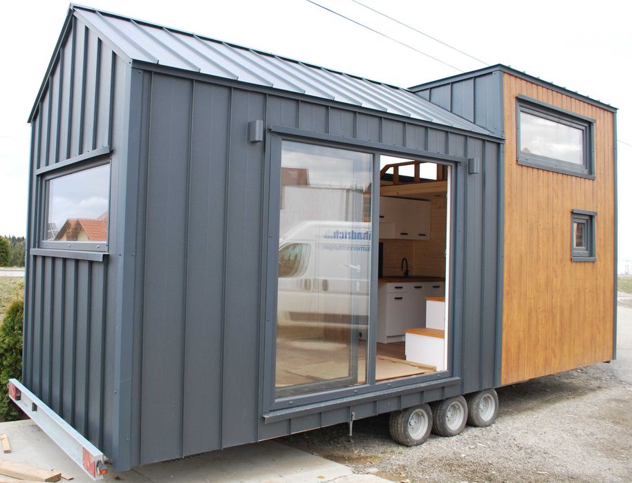 Domek mobilny 255x720 powystawowy , z homologacją od ręki