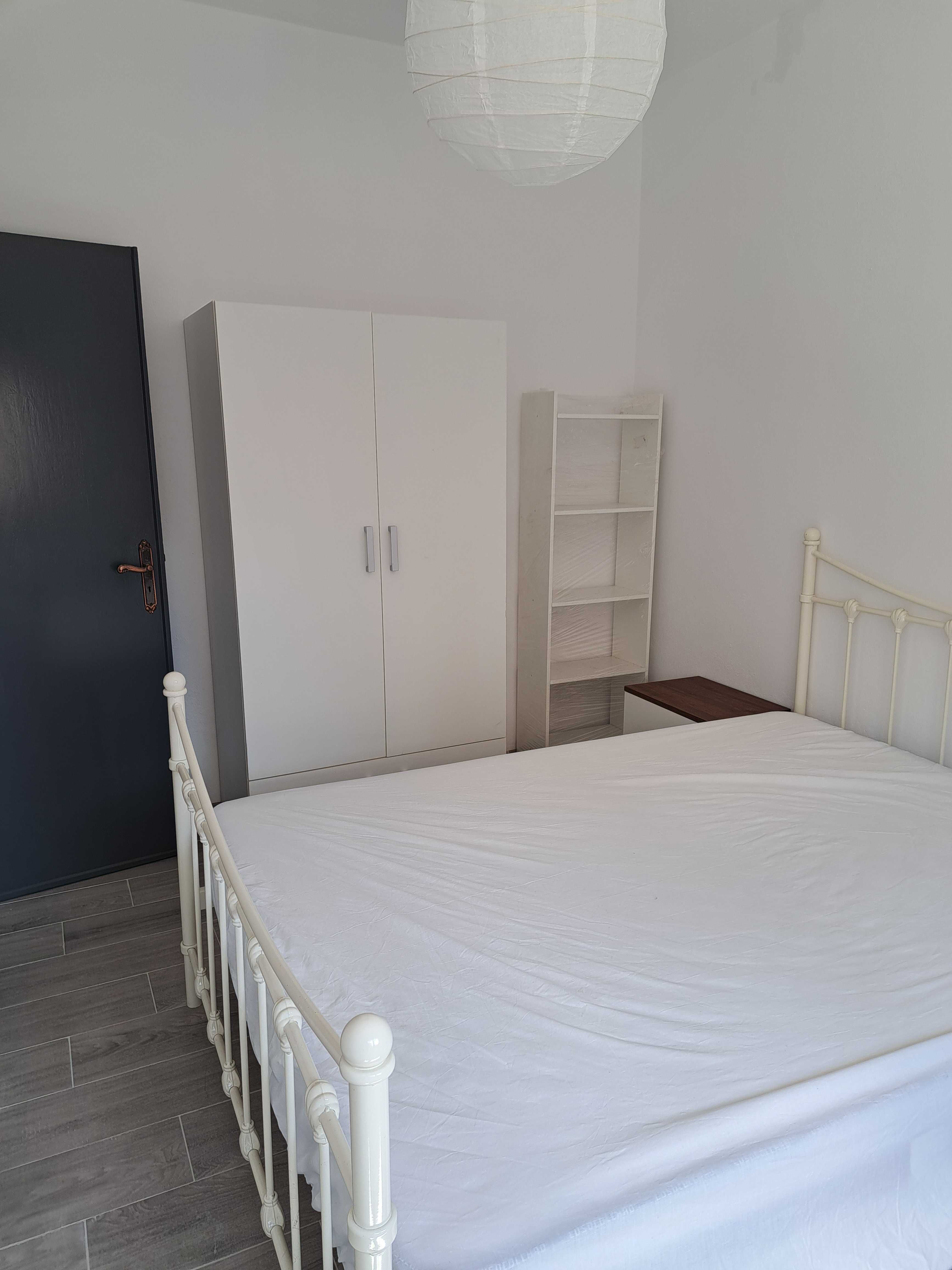 Alugo Quarto a estudante