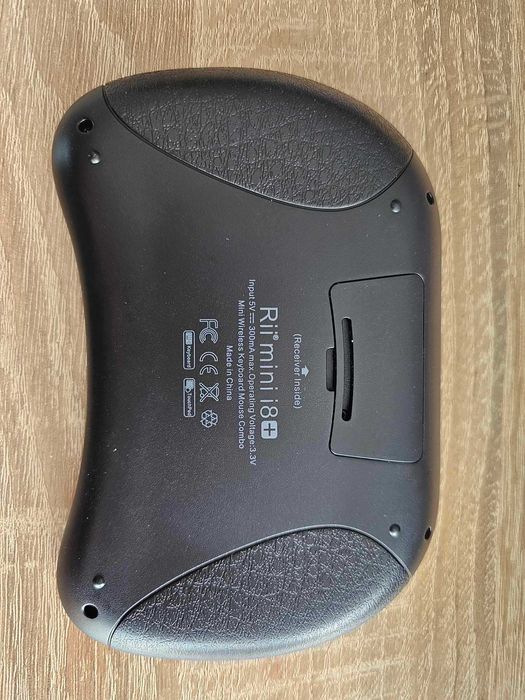 Rii Mini i8+ mini czarna klawiatura bezprzewodowa z myszą touchpada