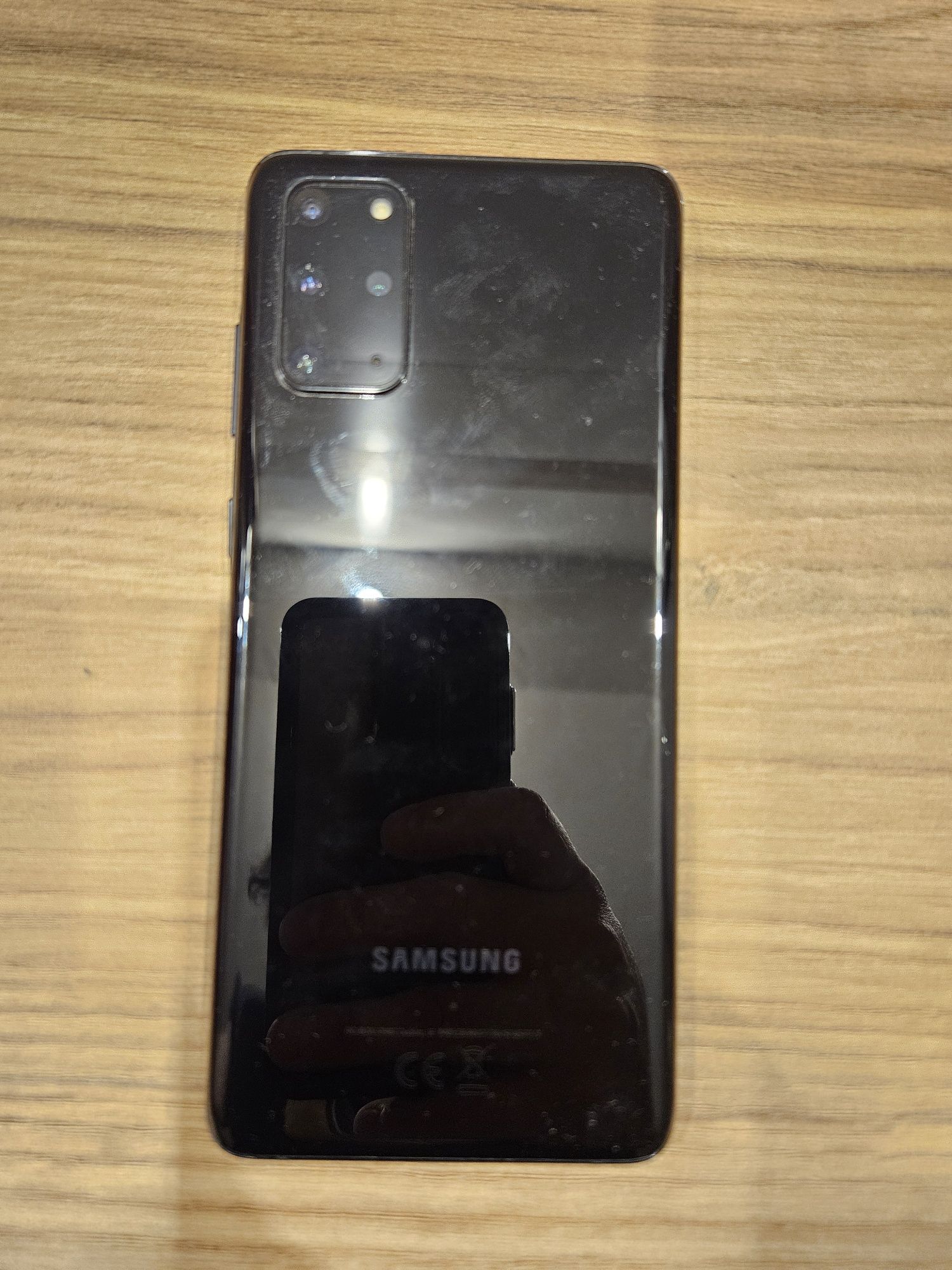 Samsung S20 Plus z wadą ekranu