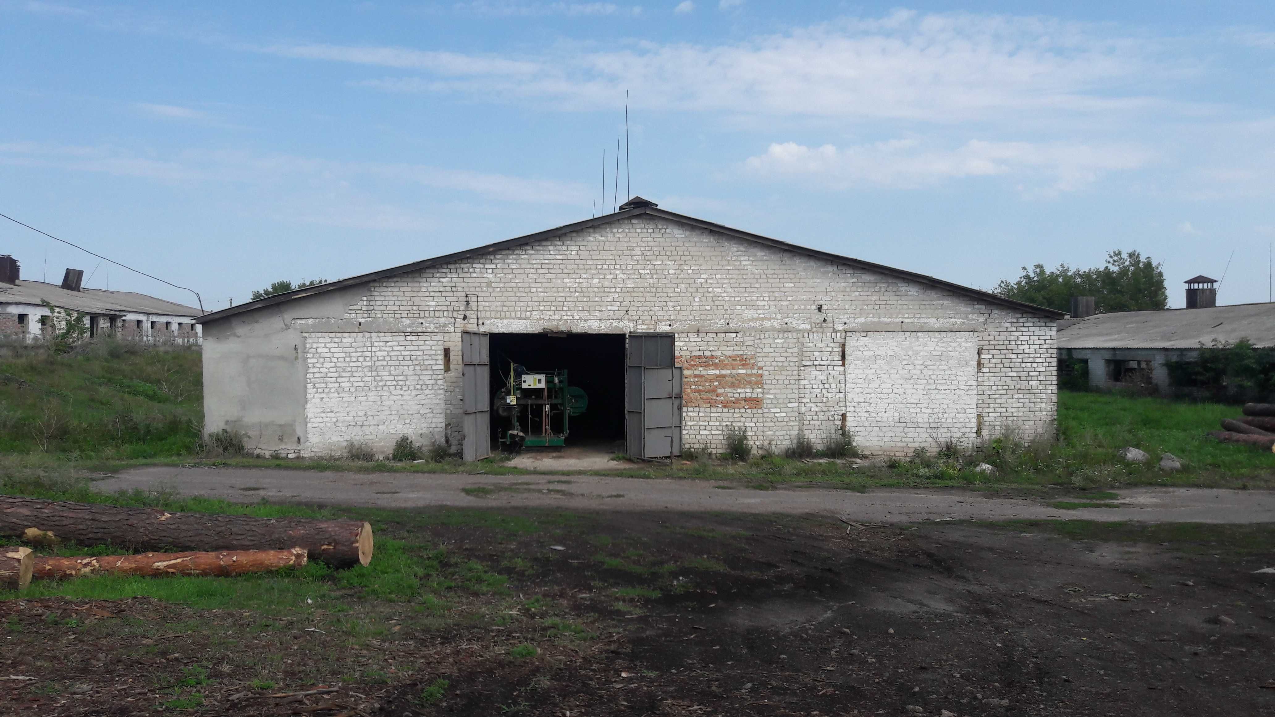 Продаж приміщень ферм