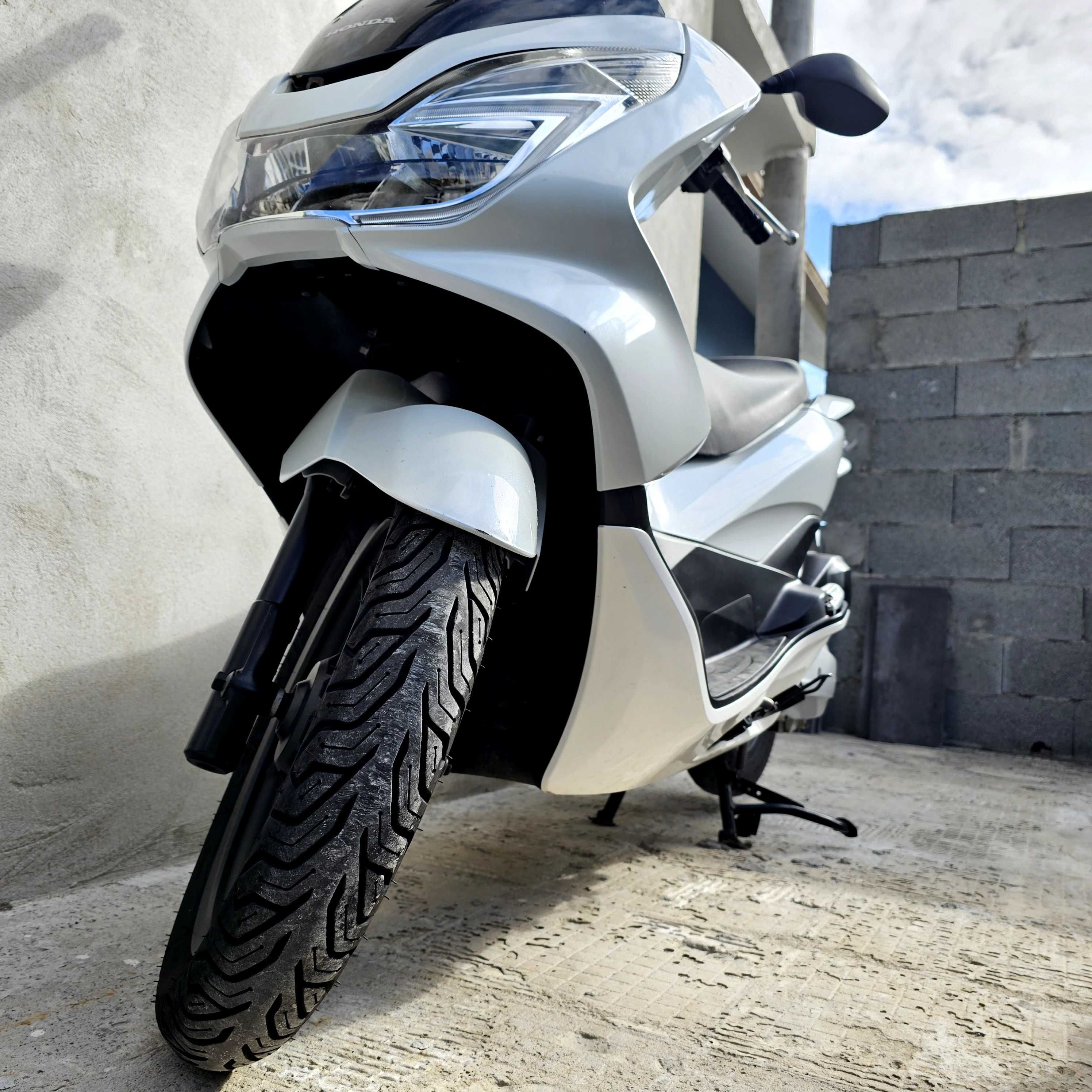 Honda pcx 125 - estimada