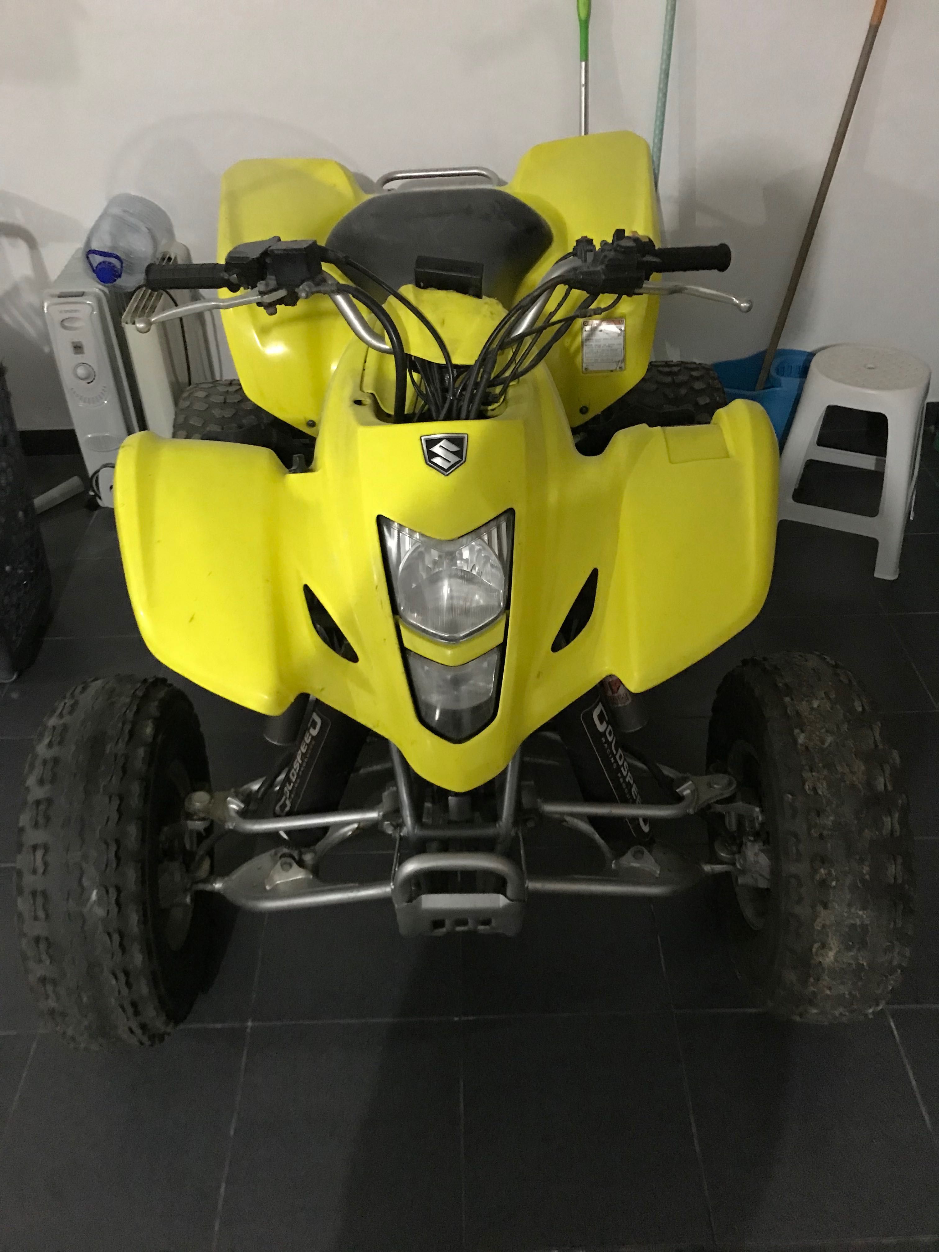 Moto 4 Suzuki  LTZ