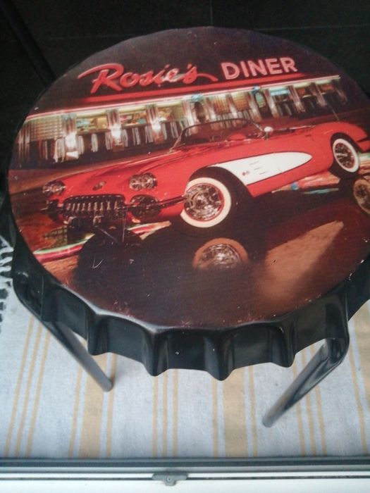 Rose's dinner: mesa de apoio ou banco NOVO