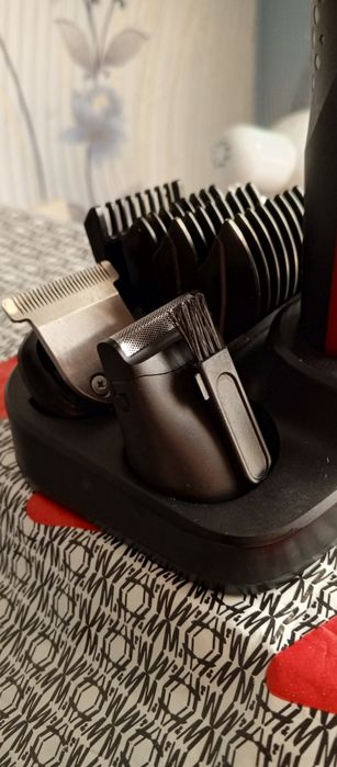 Машинка для стрижки 10 в 1  Geemy