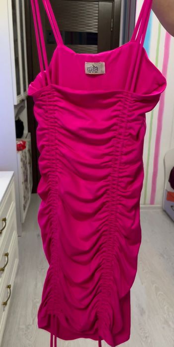 Сукня британського бренду ohpolly