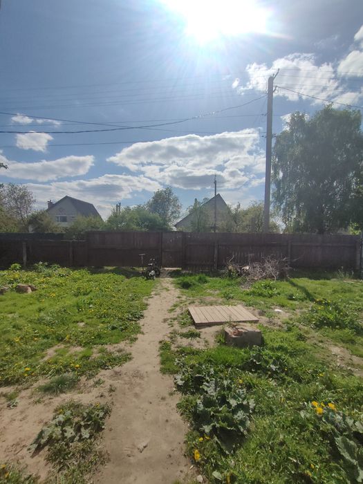 Будинок зі зручностями 10 км від міста