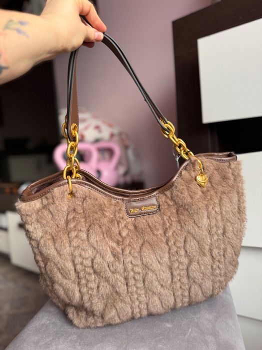 Futrzana sweterkowa torebka juicy couture