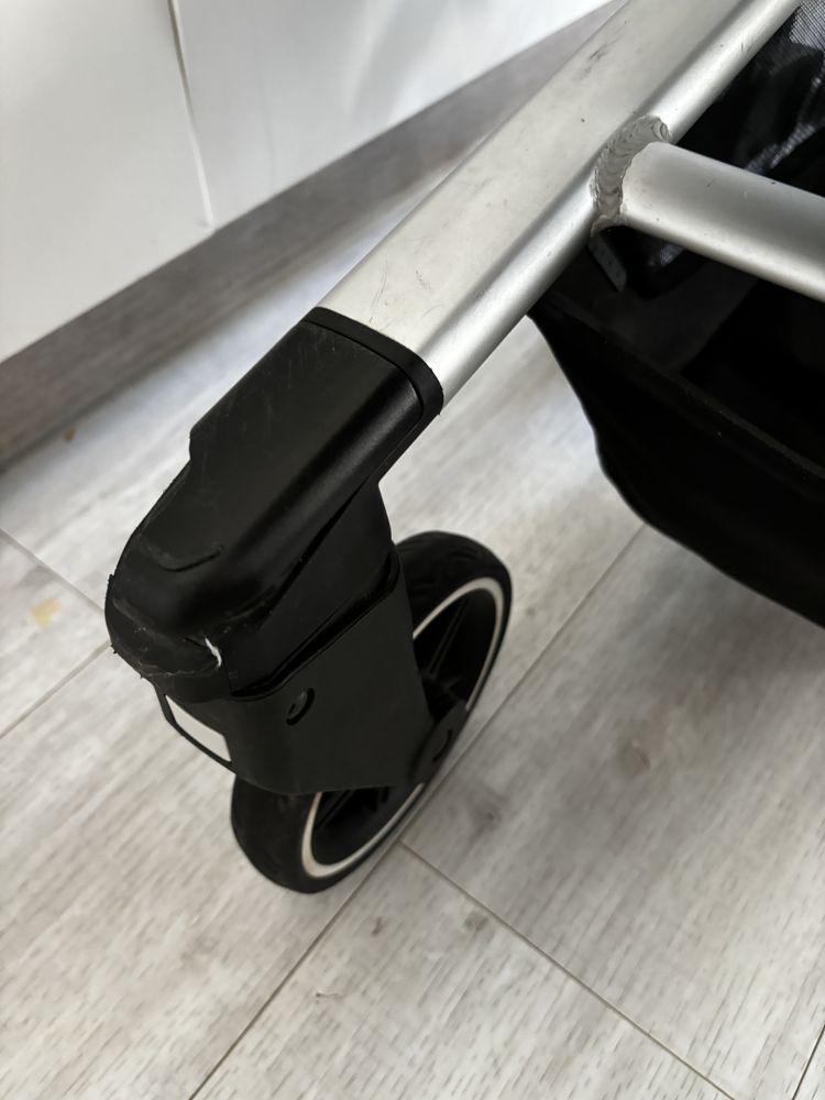 Wózek Joolz hub plus + fotelik Cybex cloud i-size zestaw 3w1