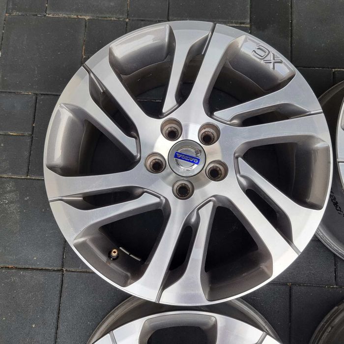 Felgi aluminiowe VOLVO XC70 XC60 17'' 7,5Jx17 5x108 ET55