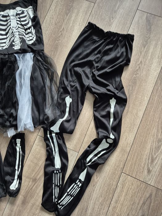 Strój na halloween z akcesoriami 122