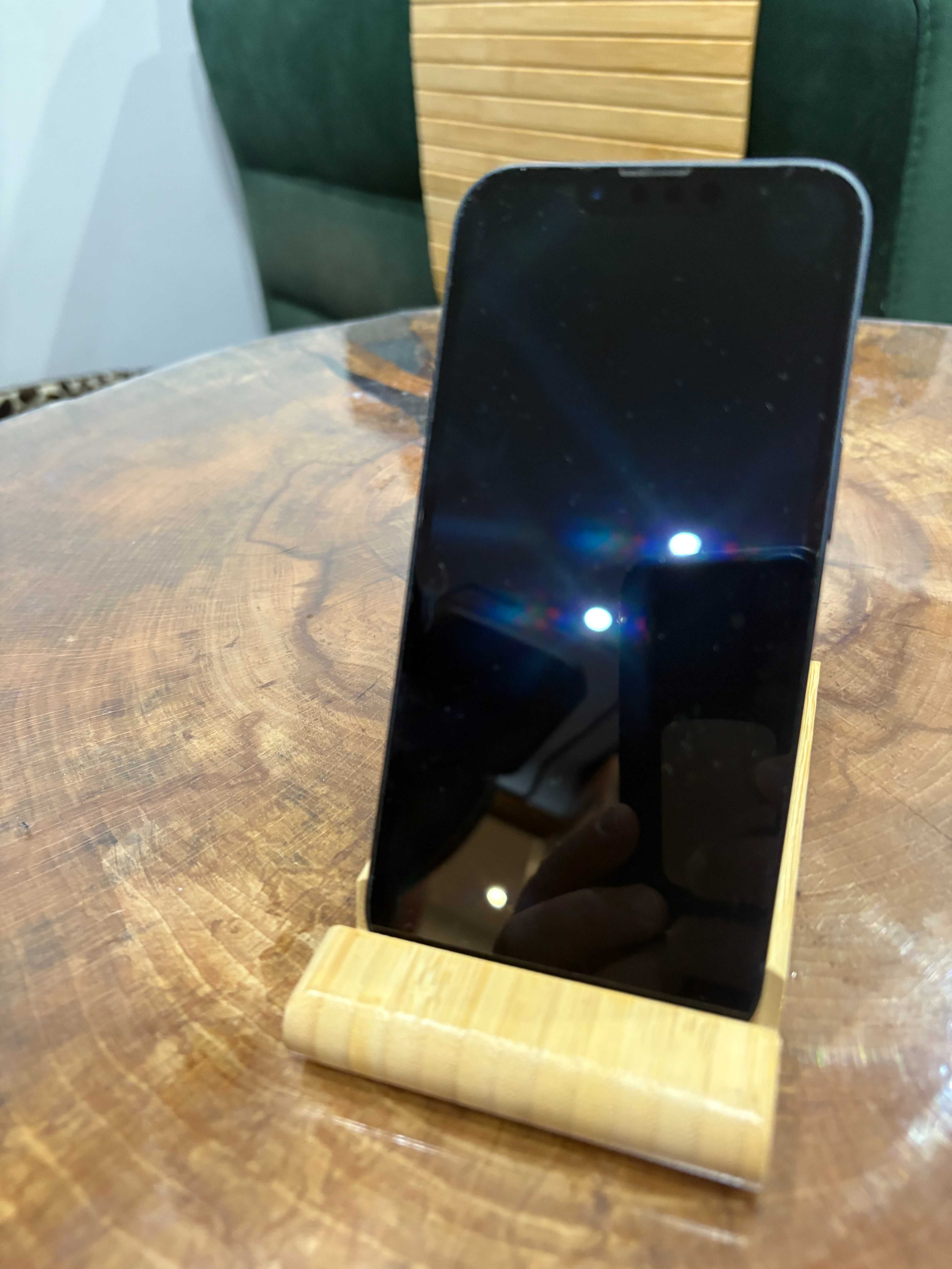 Smartfon APPLE iPhone 13 5G 256GB 6.1" Czarny MLQ63PM/A