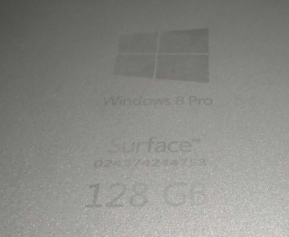 Microsoft Surface Pro 3 Tablet PC Intel i5-4300U 1.9GHz touch partido
