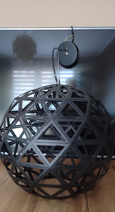 Duża lampa sufitowa