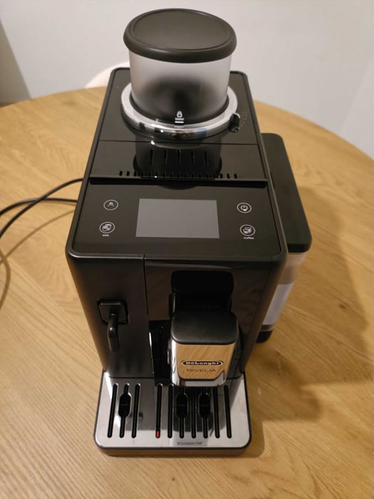 De'Longui Rivelia preta